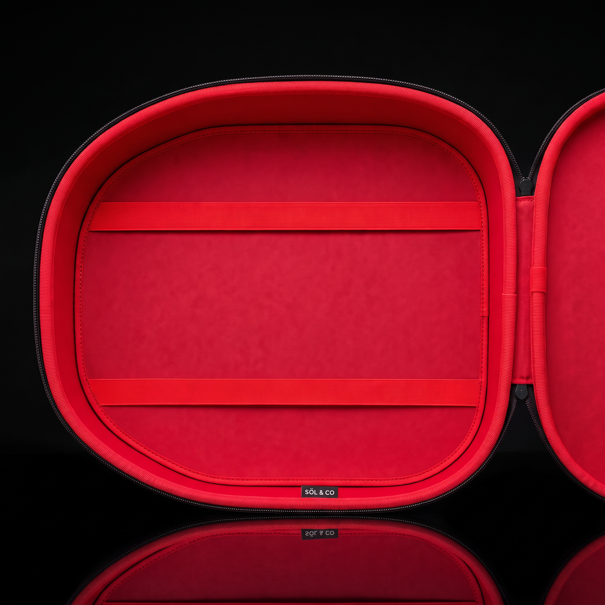 SÖL & CO Voyager Hat Travel Case, Signature Red interior color option